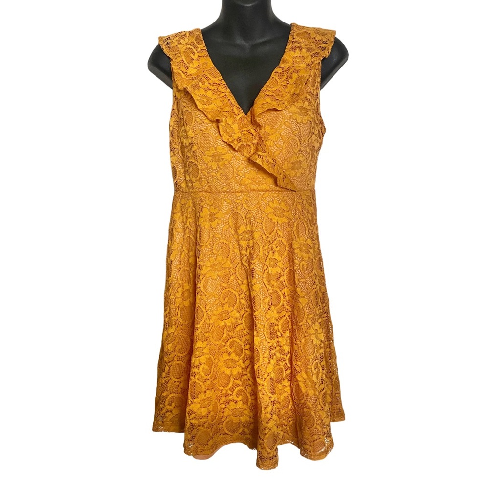 Forever 21 Marigold Lace Ruffle V-Neck Dress M